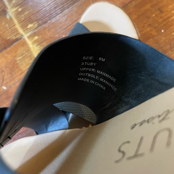 Cute platform/wedge sandals - Picture 6 of 6